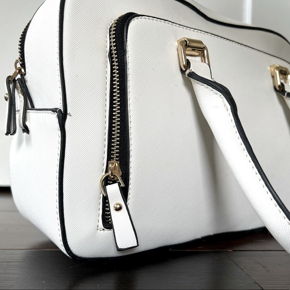 🤍 White Zara Bag IN PERFECT CONDITION! - Picture 4 of 13